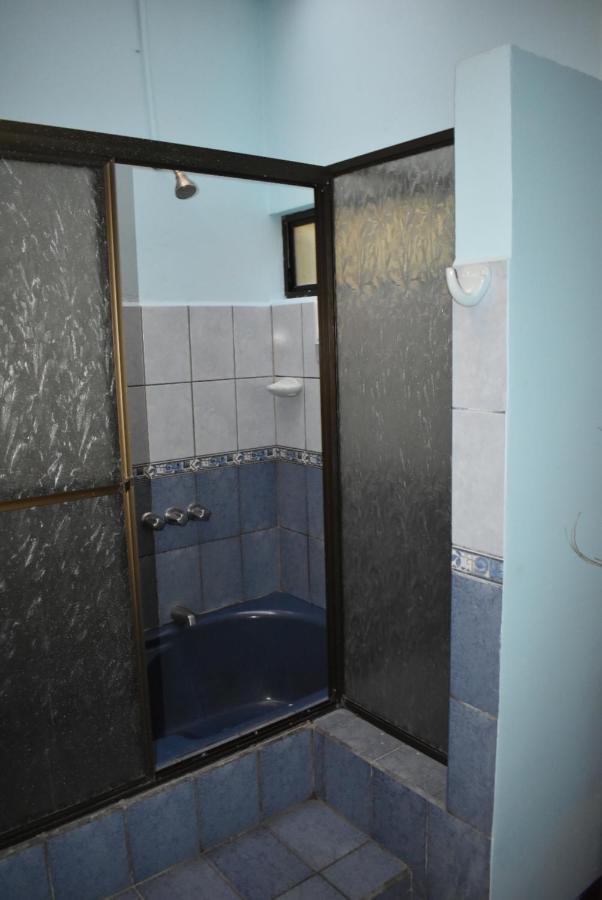 Mapletico Guesthouse Monteverde Ngoại thất bức ảnh
