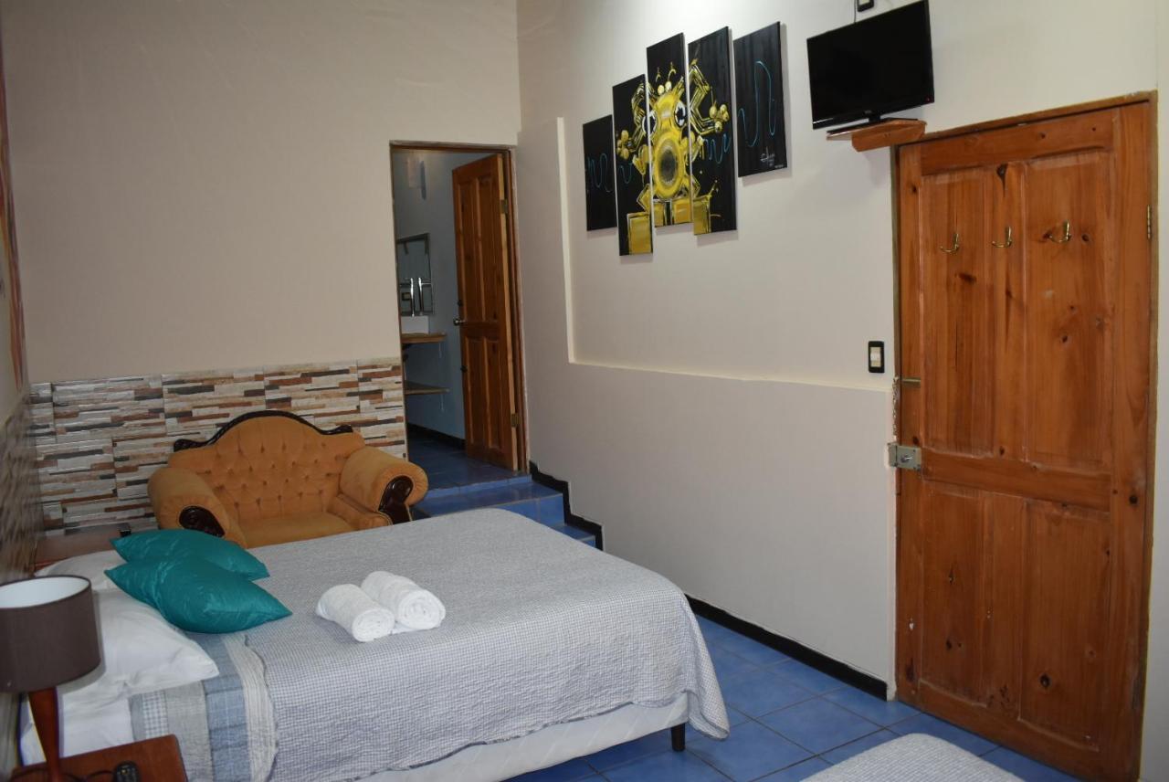 Mapletico Guesthouse Monteverde Ngoại thất bức ảnh